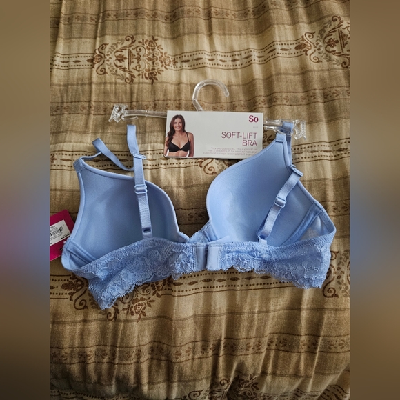 So - Soft Lifting  Bra - Picture 7 of 15